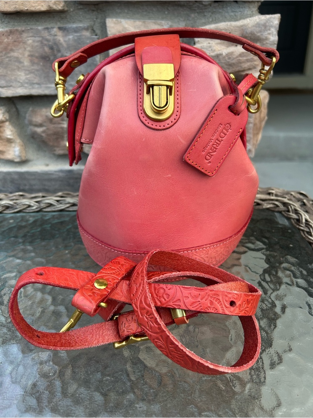 Excellent! OLD TREND Modern Vintage Genuine Leather DOCTOR Bucket Crossbody Bag